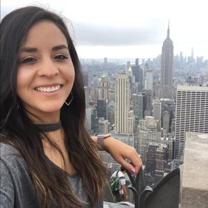 Meet your Posher, Ashley